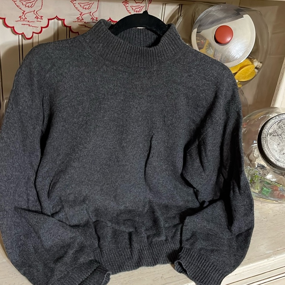 High necked 100% cashmere charcoal casual corner L